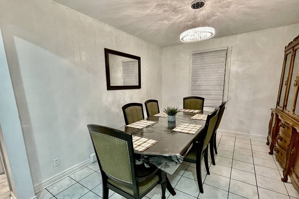 Photo of Kitchen in Saint-Leonard