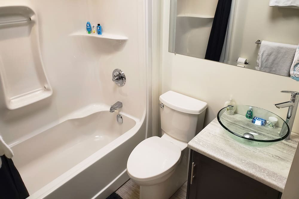 Photo of Bathroom in Plum Coulee