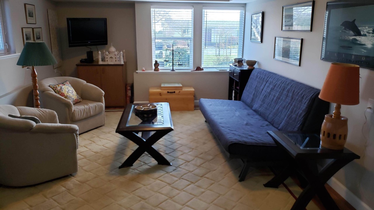 Photo of Livingroom in Gordon Head