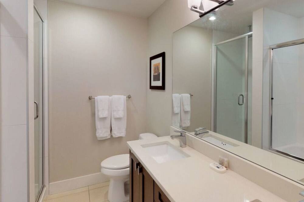 Photo of Bathroom in Harrison Hot Springs