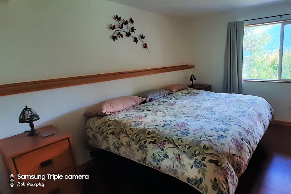 Photo of Bedroom in Central Kootenay