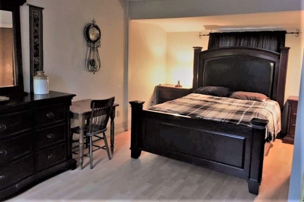 Photo of Bedroom in Saint-Samuel