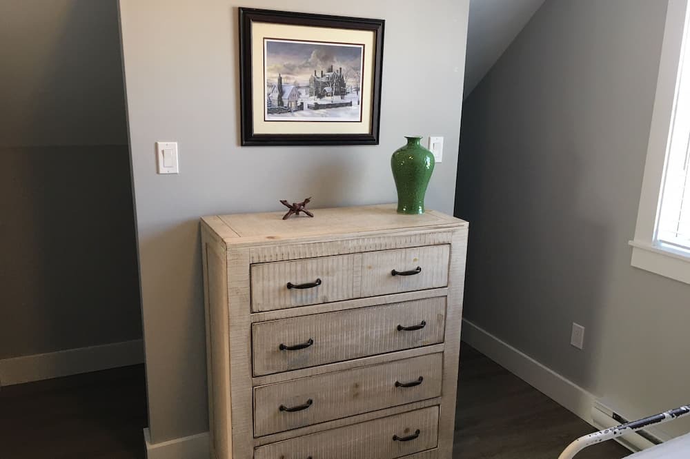 Photo of Bedroom in Hubbards