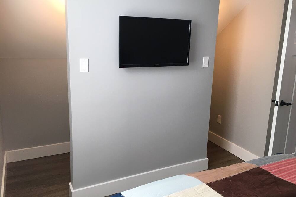 Photo of Bedroom in Hubbards