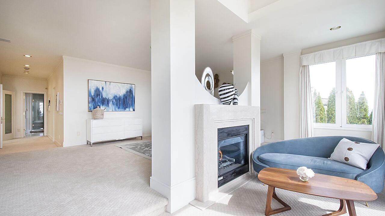 Photo of Livingroom in West Vancouver
