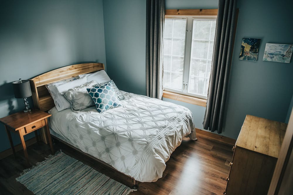 Photo of Bedroom in Yarmouth