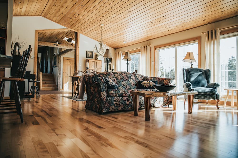 Photo of Livingroom in Yarmouth