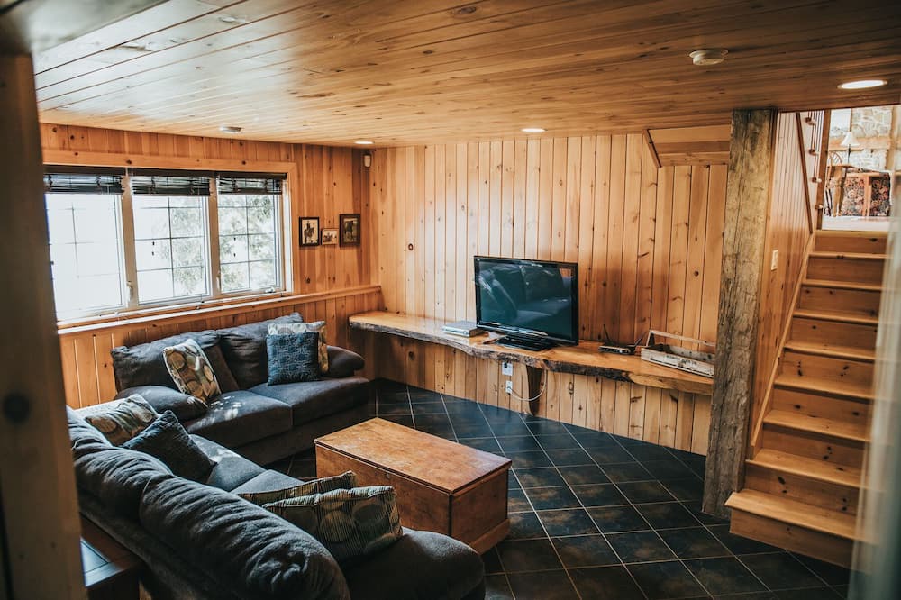 Photo of Livingroom in Yarmouth