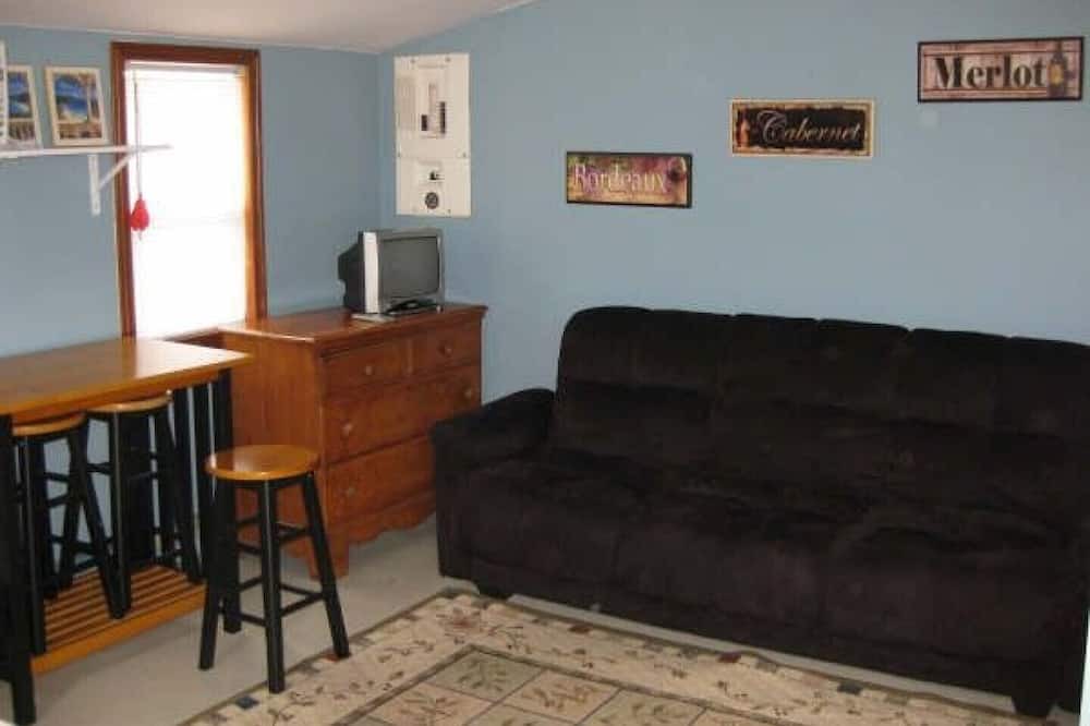 Photo of Livingroom in Grand Bend