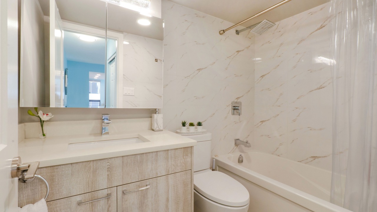 Photo of Bathroom in Coal Harbour