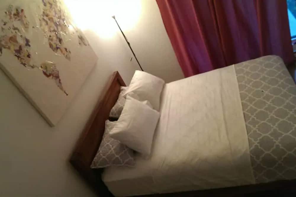 Photo of Bedroom in Griffintown