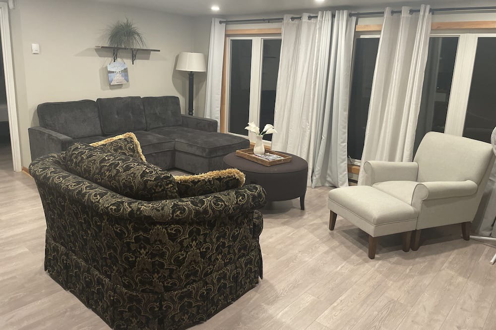 Photo of Livingroom in Bobcaygeon