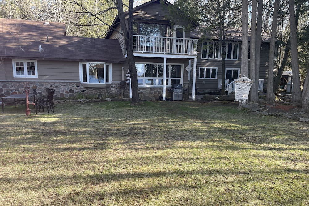 Photo of Others in Bobcaygeon