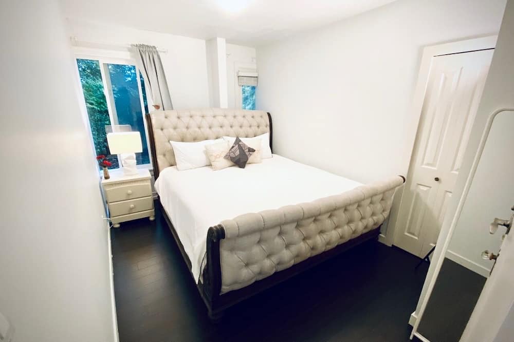 Photo of Bedroom in Shaughnessy