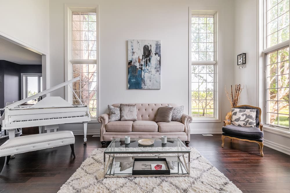 Photo of Livingroom in Jordan Harbour