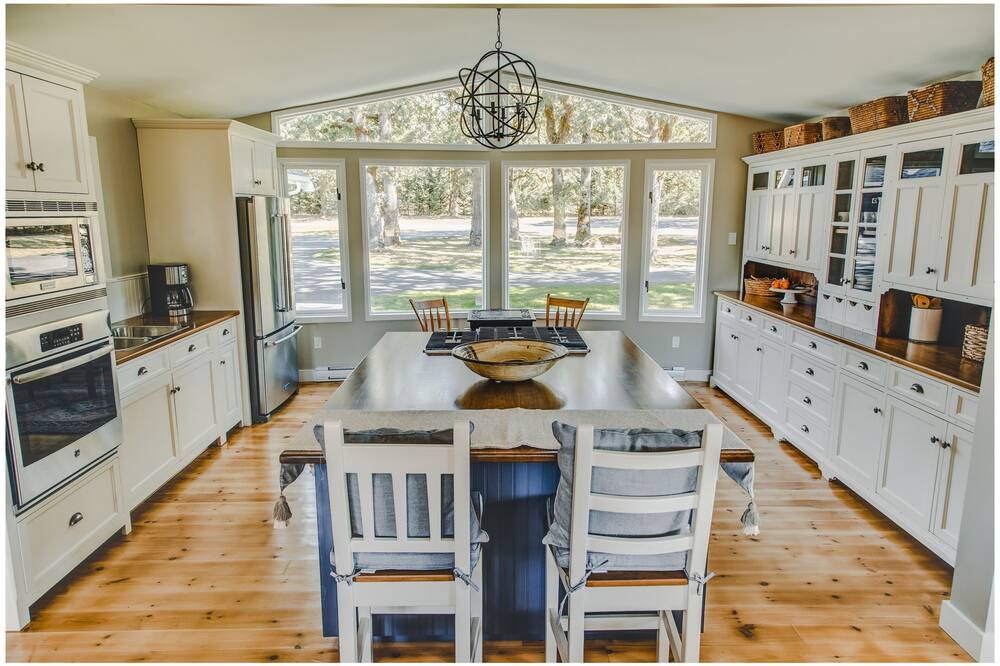 Photo of Kitchen in North Cowichan