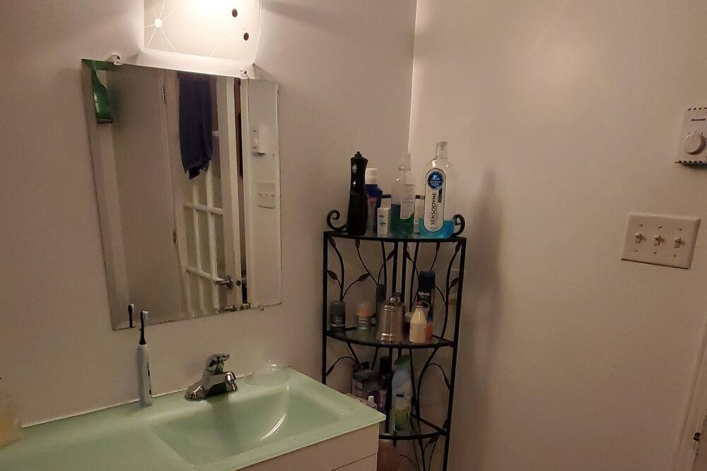 Photo of Bathroom in Verdun