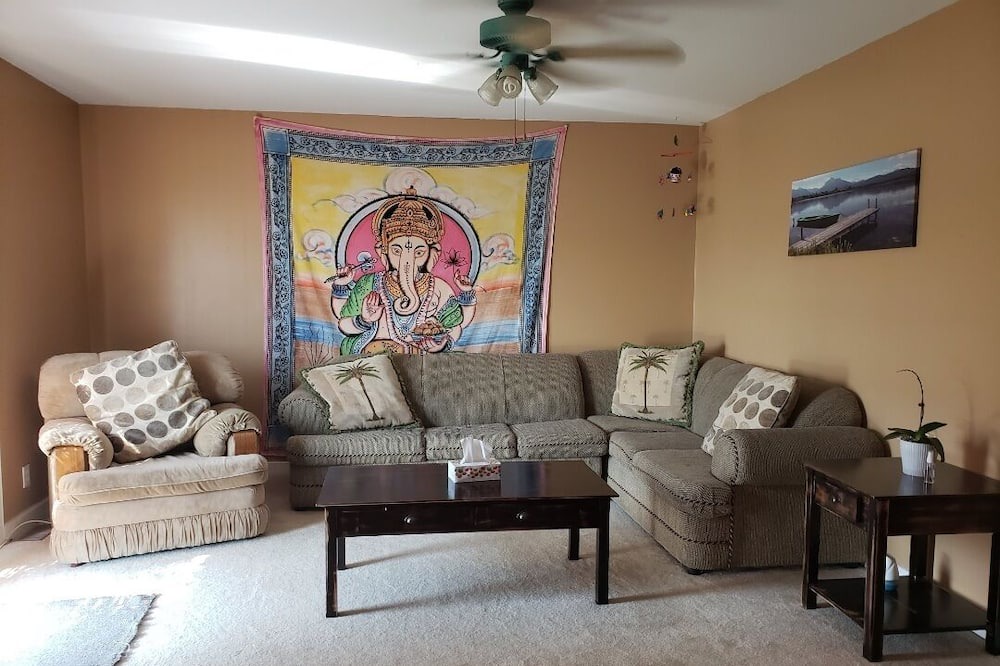 Photo of Livingroom in Belleville