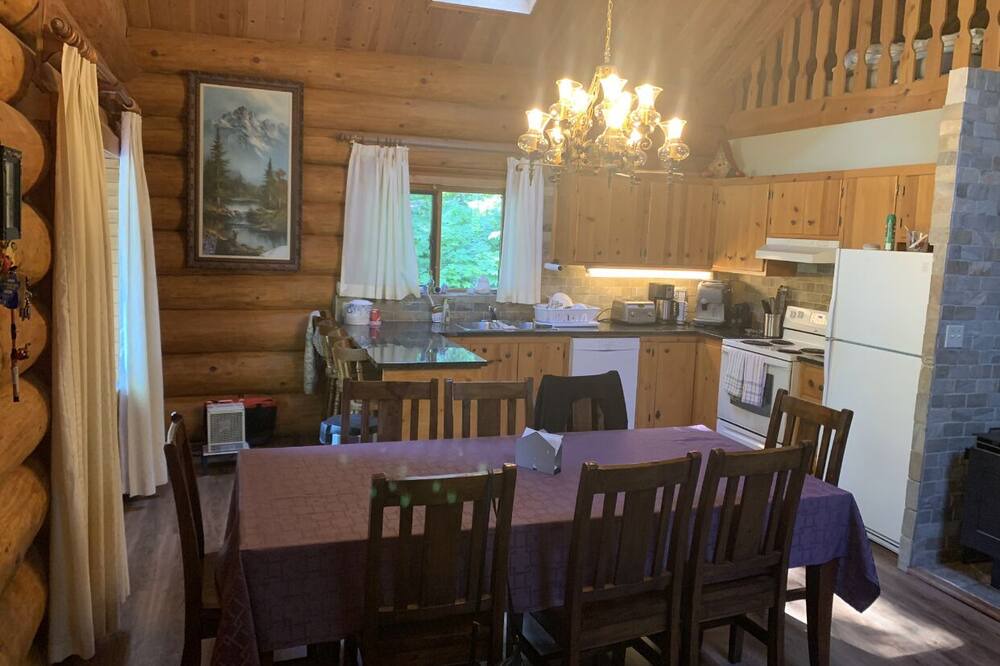 Photo of Kitchen in Sunshine Valley