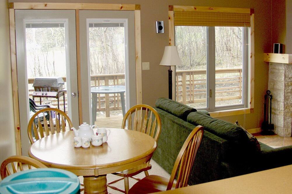 Photo of Patio Balcony in Wasagaming