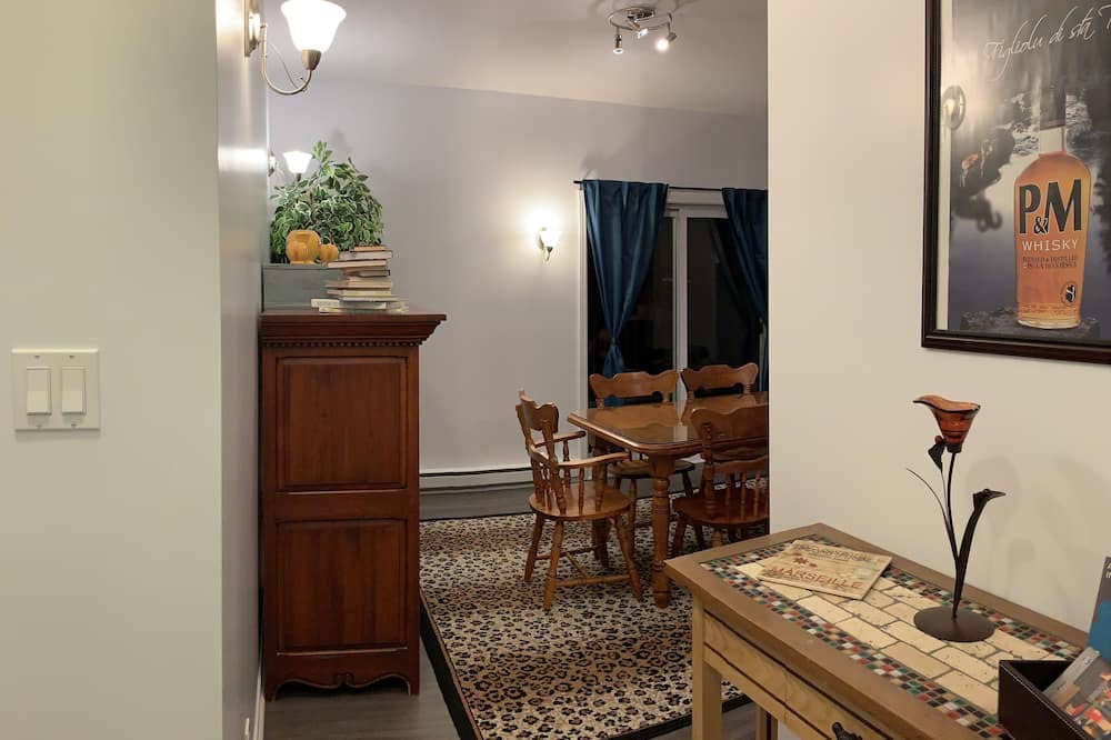 Photo of Livingroom in Sainte-Ann-des-Lacs