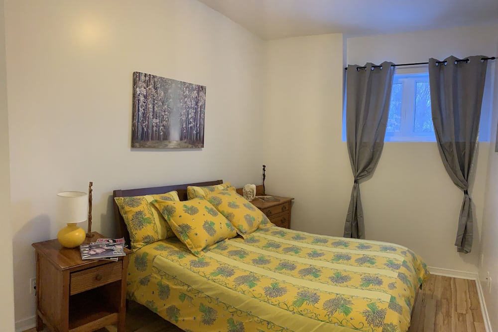 Photo of Bedroom in Sainte-Ann-des-Lacs