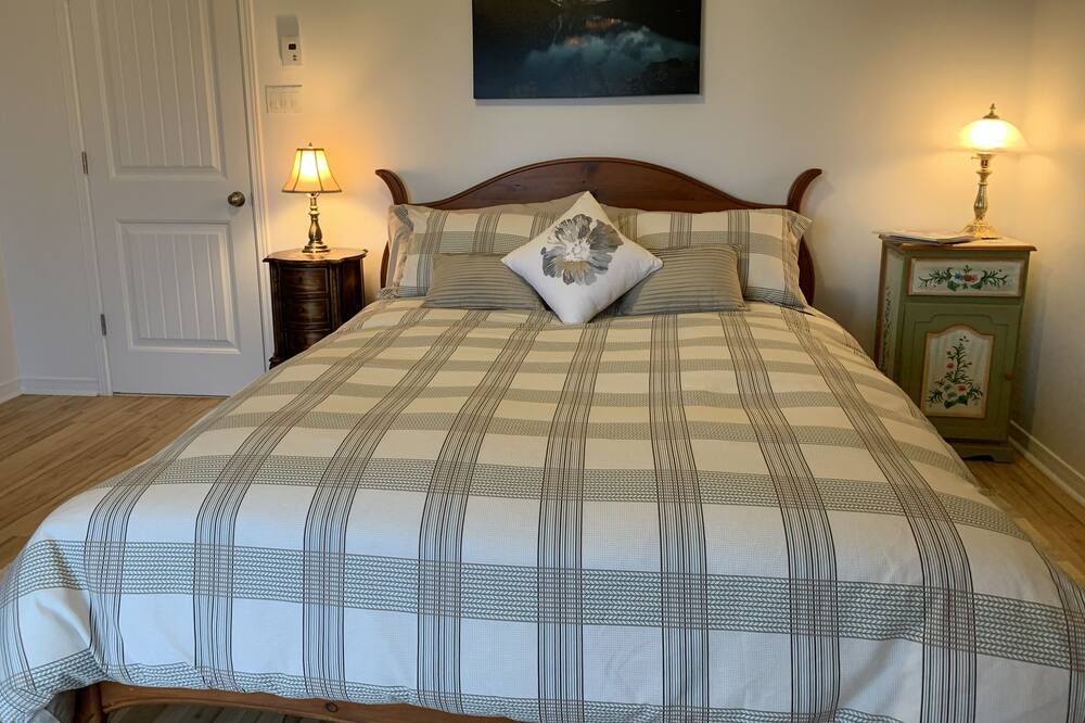 Photo of Bedroom in Sainte-Ann-des-Lacs