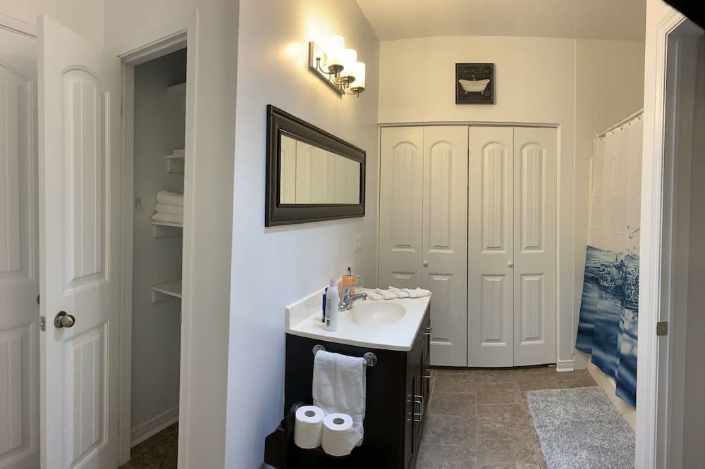 Photo of Bathroom in Sainte-Ann-des-Lacs