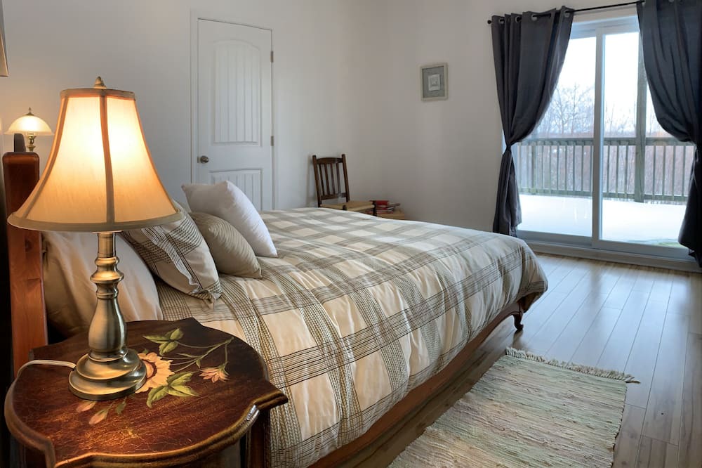 Photo of Bedroom in Sainte-Ann-des-Lacs