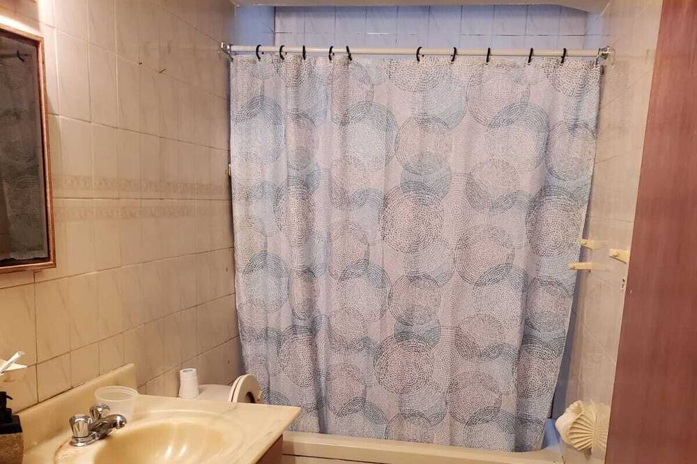 Photo of Bathroom in LaSalle