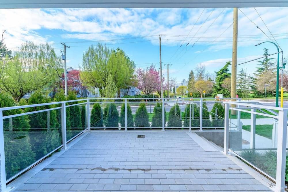 Photo of Others in Marpole