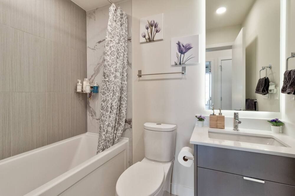 Photo of Bathroom in Tsawwassen