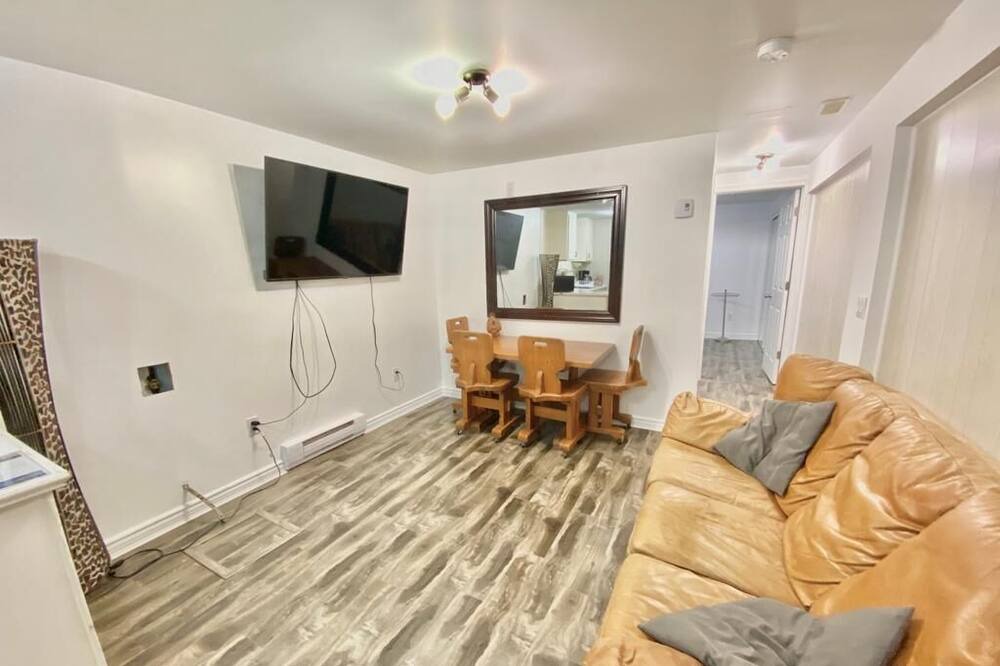 Photo of Livingroom in Downtown Gatineau