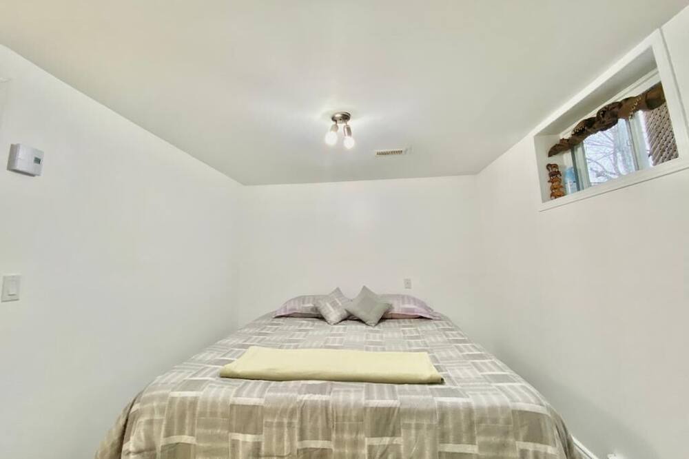 Photo of Bedroom in Downtown Gatineau
