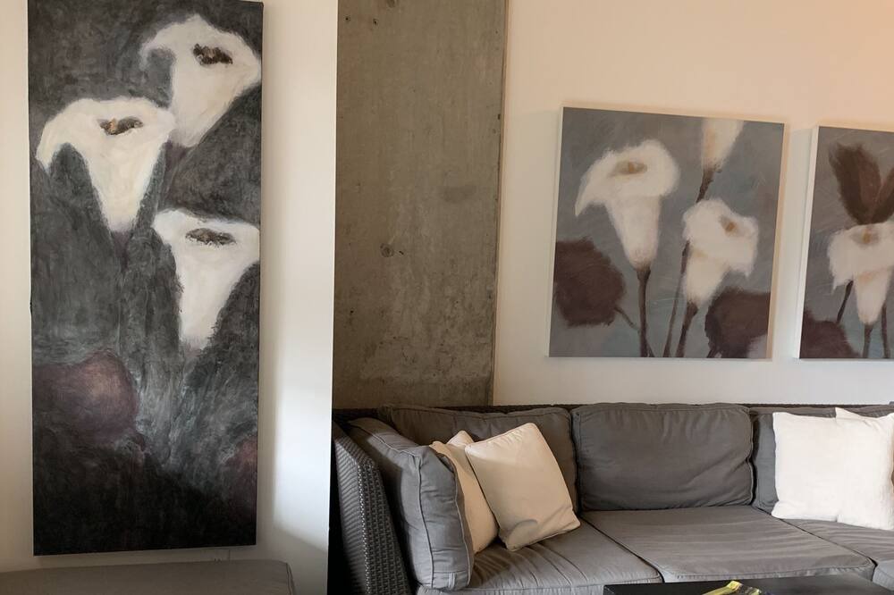 Photo of Livingroom in Bear Mountain Resort