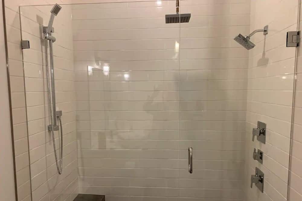 Photo of Bathroom in Bear Mountain Resort