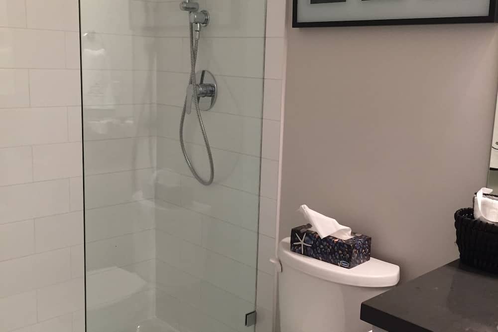 Photo of Bathroom in Lower Lonsdale