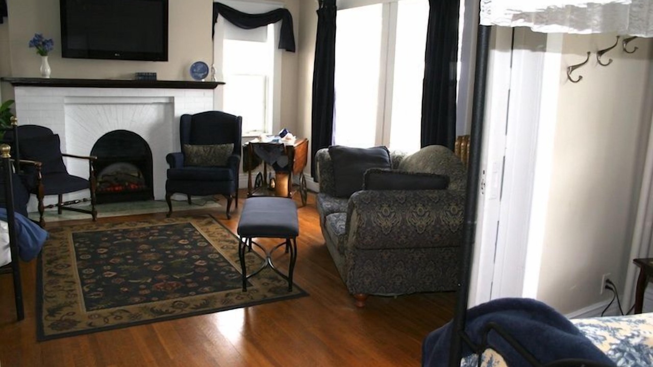 Photo of Livingroom in Moose Jaw
