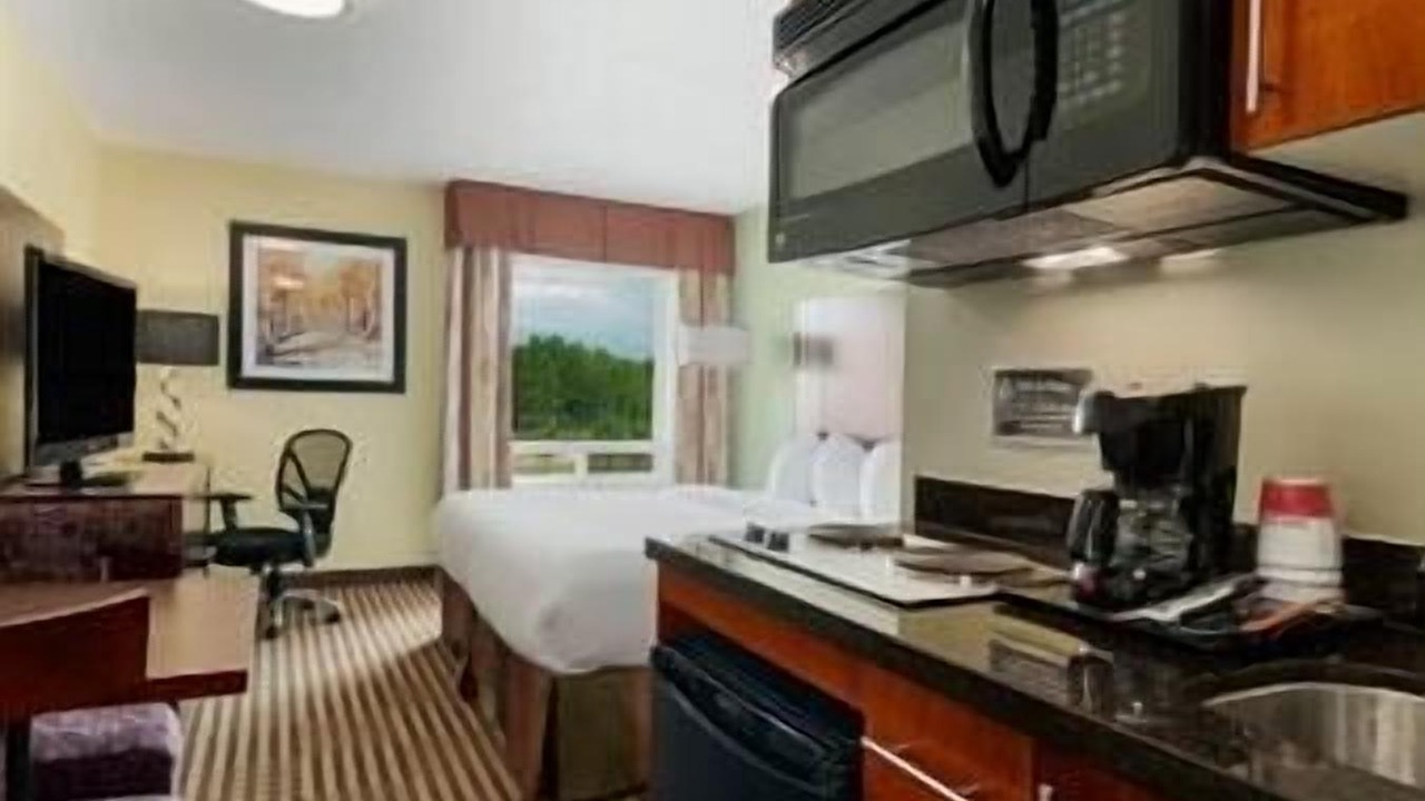 Photo of Kitchen in Carlyle
