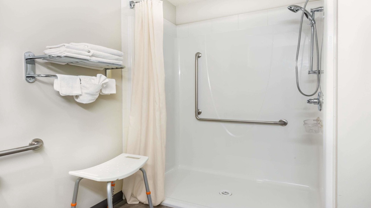 Photo of Bathroom in Innisfail