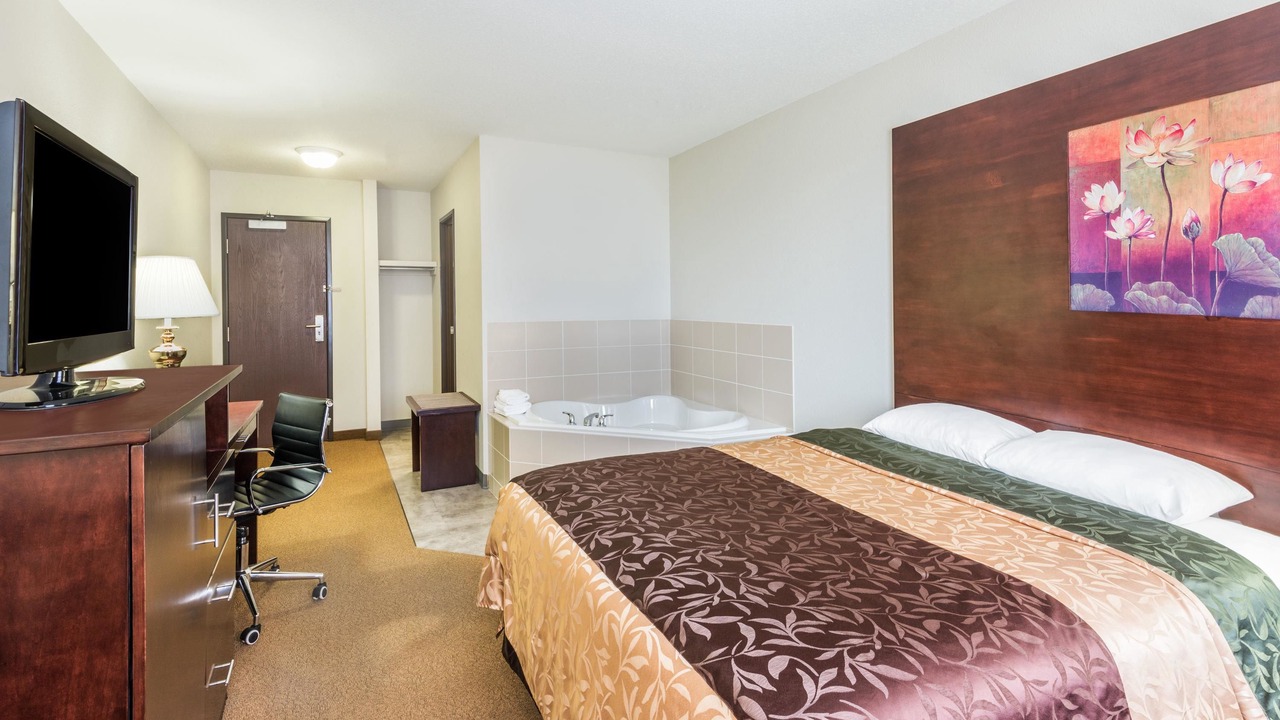 Photo of Bedroom in Innisfail