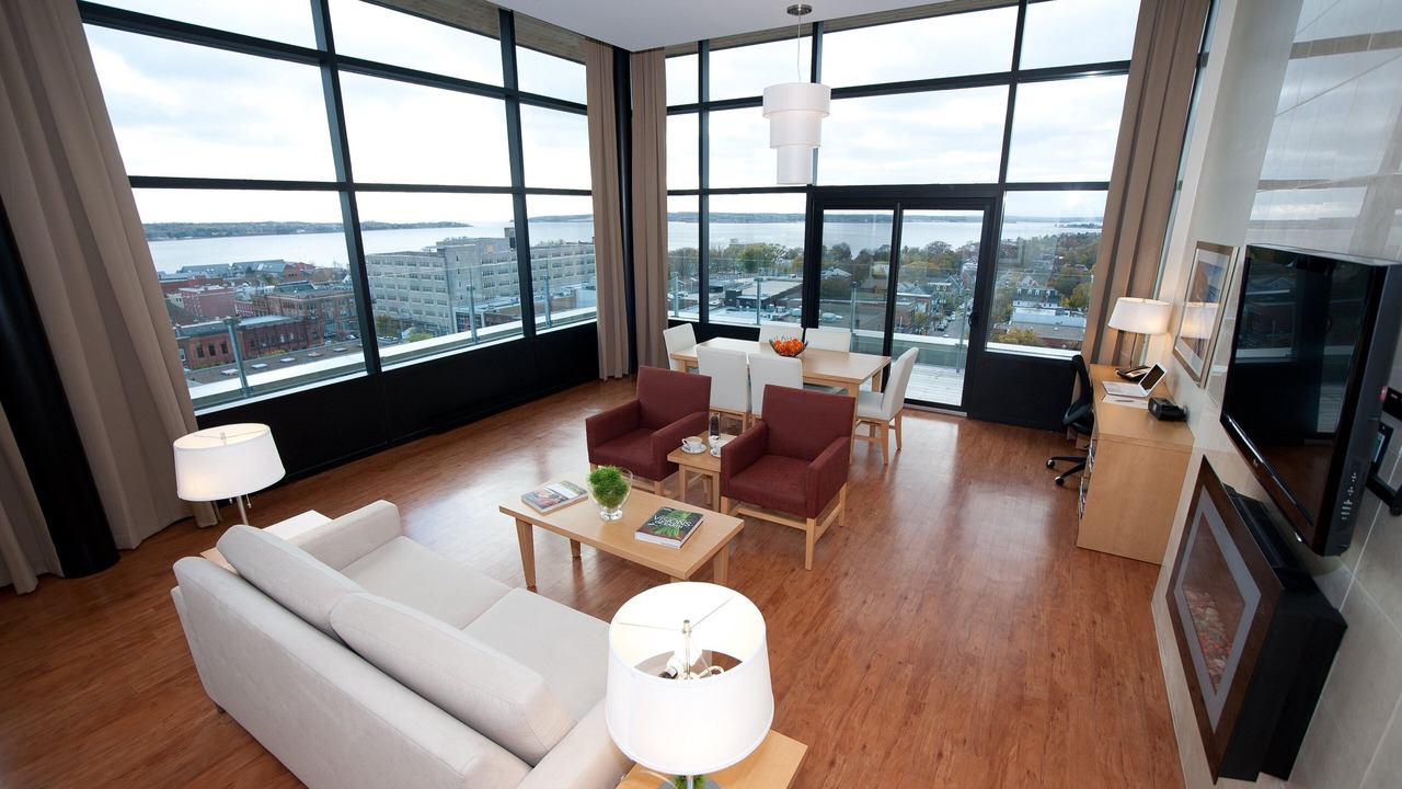 Photo of Bedroom in Queens Square