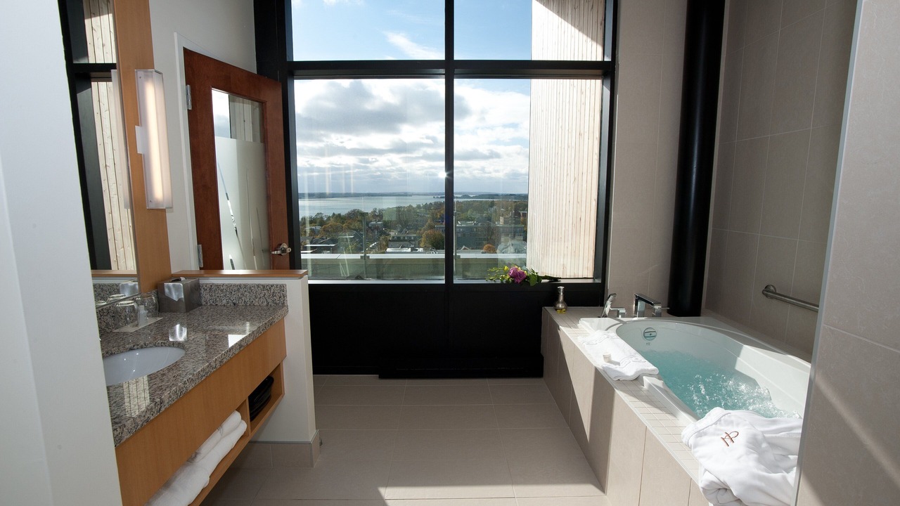 Photo of Bedroom in Queens Square