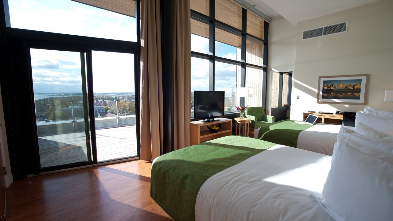 Photo of Bedroom in Queens Square