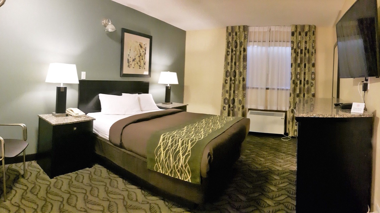 Photo of Bedroom in Lacombe