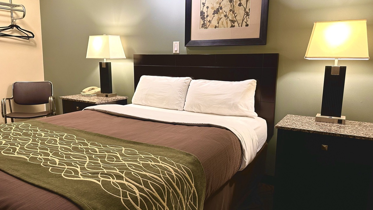 Photo of Bedroom in Lacombe