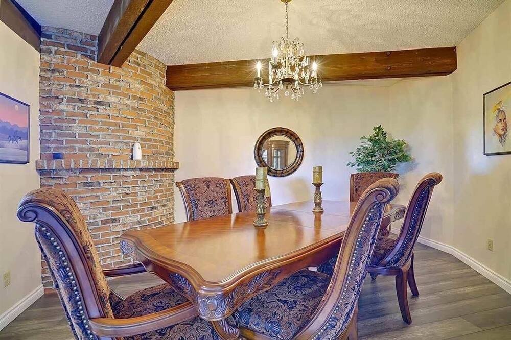 Photo of Kitchen in Division No. 11
