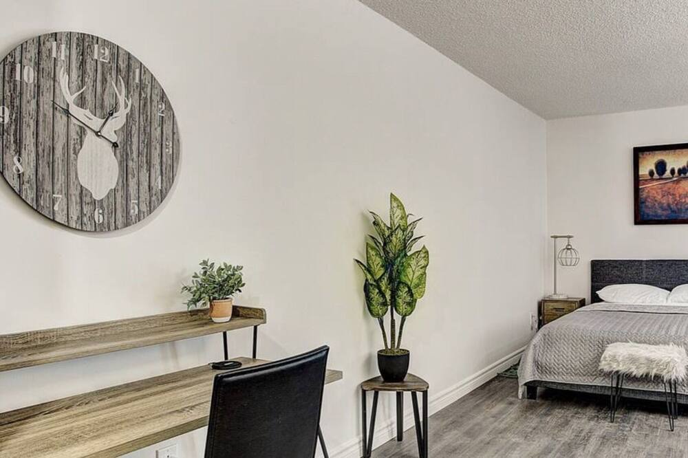 Photo of Bedroom in Latin Quarter