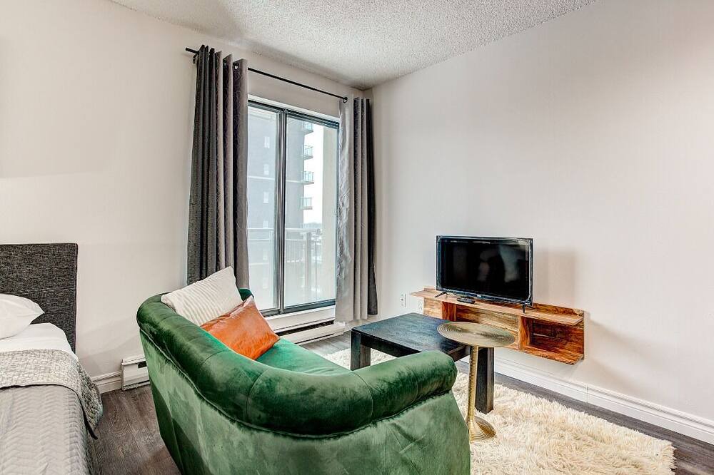Photo of Bedroom in Latin Quarter