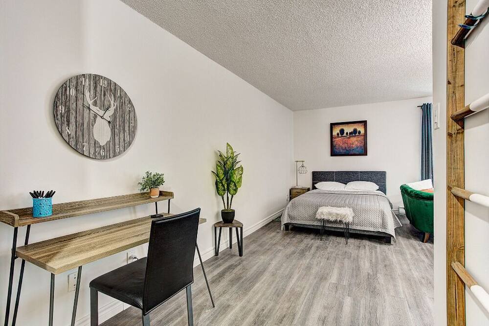 Photo of Bedroom in Latin Quarter
